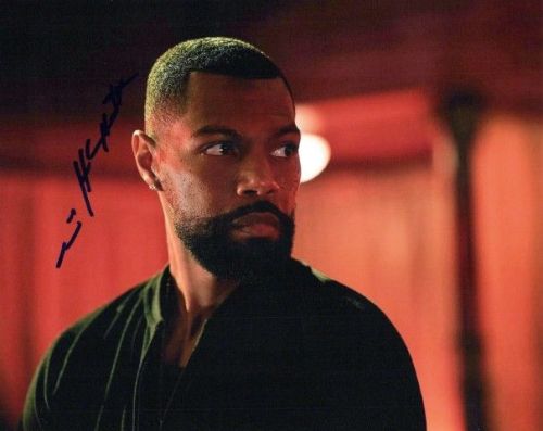 William Catlett - BLACK LIGHTNING