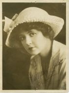 RARE! Marguerite Clark (1883-1940) AMERICAN FILM ACTRESS - (Earn 15 reward points on this item worth $3.75)