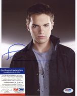 Thomas Dekker from the TV series SARAH CONNOR CHRONICLES - (Earn 3 reward points on this item worth £0.57)