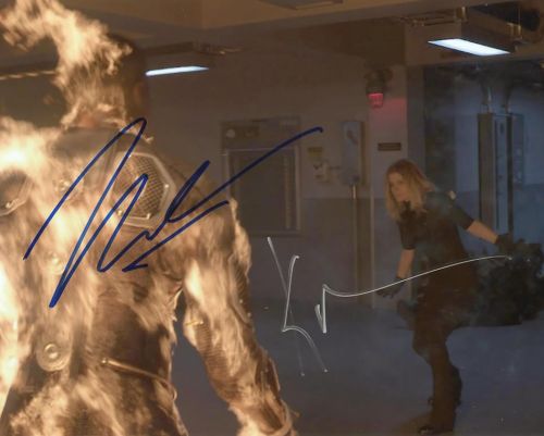 Kate Mara / Michael B Jordan from the movie FANTASTIC FOUR
