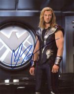 Chris Hemsworth - THE AVENGERS - (Earn 16 reward points on this item worth $4.00)
