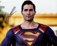 Tyler Hoechlin - SUPERMAN AND LOIS