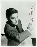 Louis Jourdan (1921-2015) - OCTOPUSSY / JAMES BOND