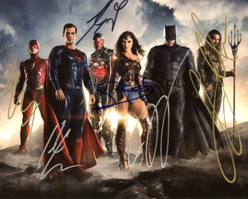 Affleck / Fisher / Gadot / Cavill / Miller / Momoa JUSTICE LEAGUE Cast Signed Photo