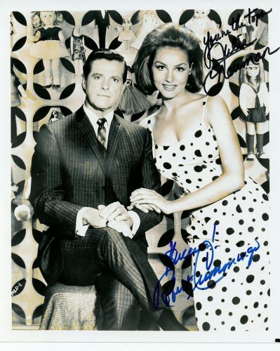 Julie Newmar / Robert Cummings (1910-1990) -  MY LIVING DOLL