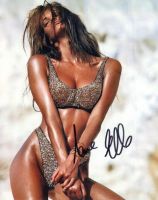 Elle MacPherson