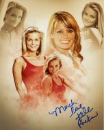 Kelly Packard - (Earn 3 reward points on this item worth €0.66)