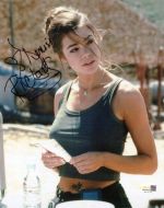 Denise Richards - THE WORLD IS NOT ENOUGH - JSA - (Earn 7 reward points on this item worth £1.32)