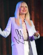 Sia Kate Isobelle Furler - SINGER - (Earn 8 reward points on this item worth €1.77)