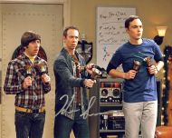 Kevin Sussman from the TV series BIG BANG THEORY *private signing* - (Earn 5 reward points on this item worth £0.94)