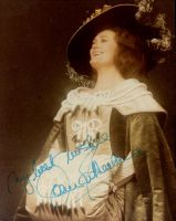 Joan Sutherland (1926-2010) SINGER / OPERA