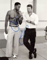 Glenn Powell / Jay Ellis - TOP GUN MAVERICK