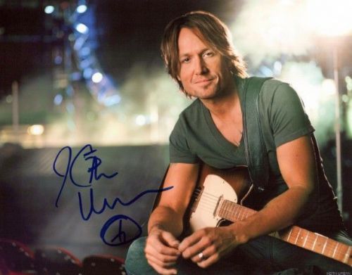 Keith Urban - COUNTRY SUPERSTAR