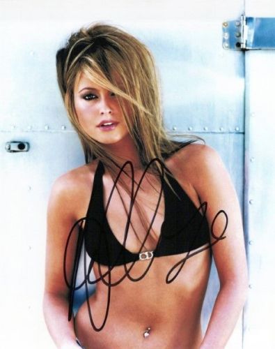 Holly Valance MUSICIAN
