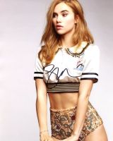 Suki Waterhouse