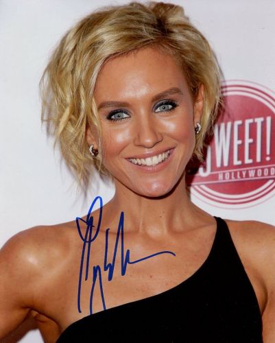 Nicky Whelan